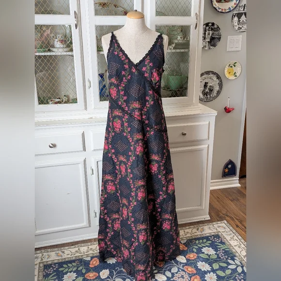 Vintage 1970s Black Lace Maxi Slip Dress with Pink Floral Print - Picture 2 of 12